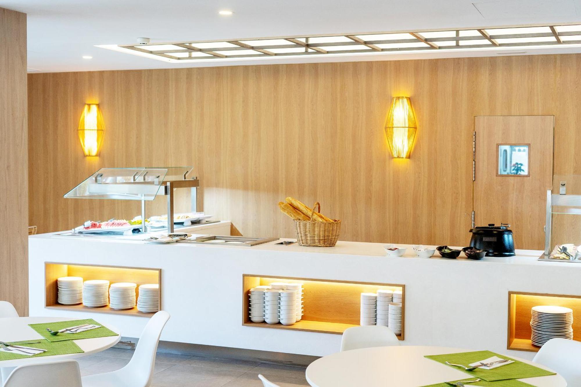 Ibersol Siurell Hotell Sa Coma  Exteriör bild