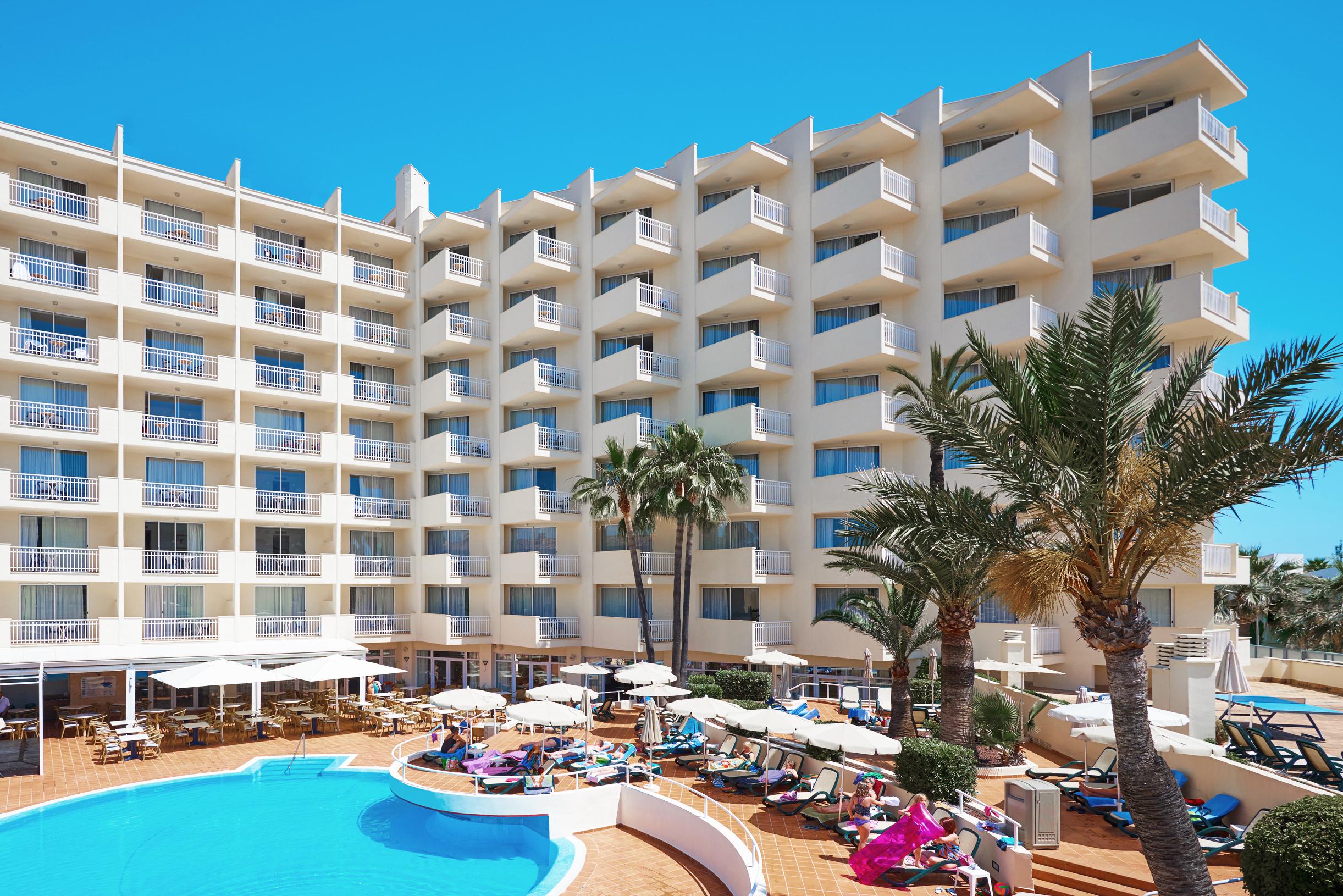 Ibersol Siurell Hotell Sa Coma  Exteriör bild