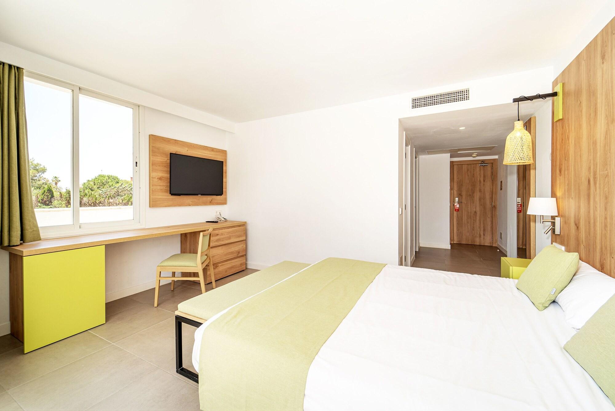 Ibersol Siurell Hotell Sa Coma  Exteriör bild