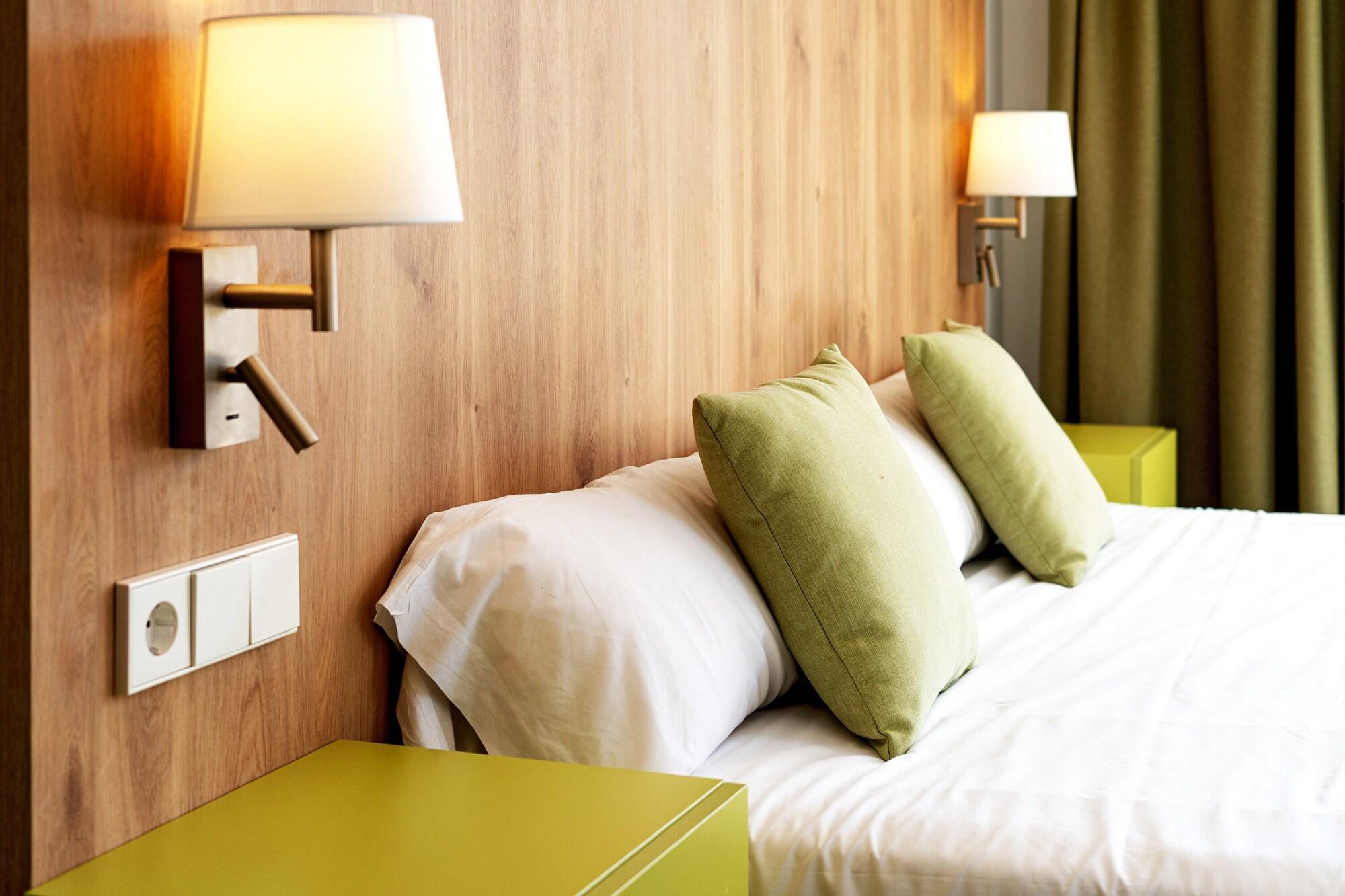 Ibersol Siurell Hotell Sa Coma  Exteriör bild