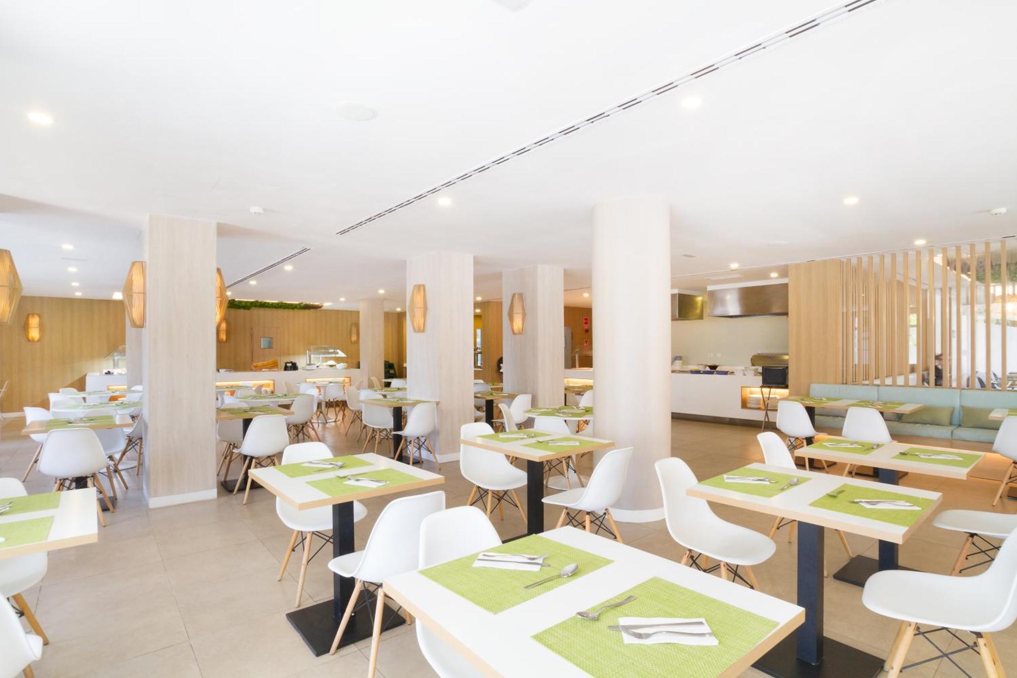Ibersol Siurell Hotell Sa Coma  Exteriör bild